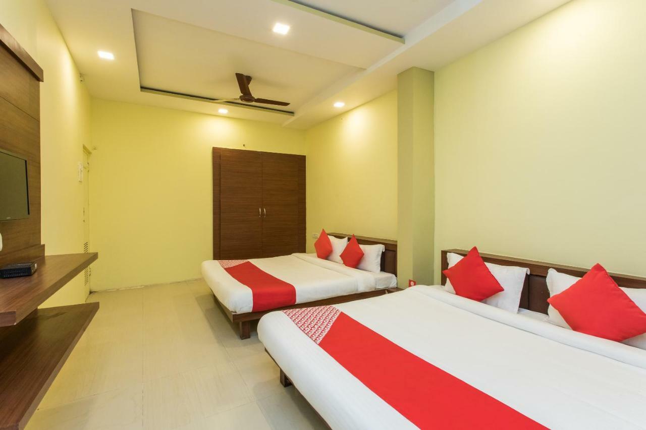 Oyo 17161 Hotel Mahalaxmi Ujjain Exterior foto